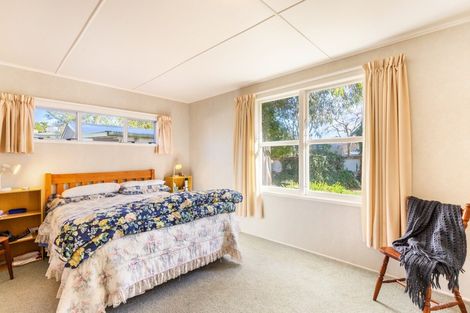 Photo of property in 10 Kowhai Road, Rainbow Point, Taupo, 3330
