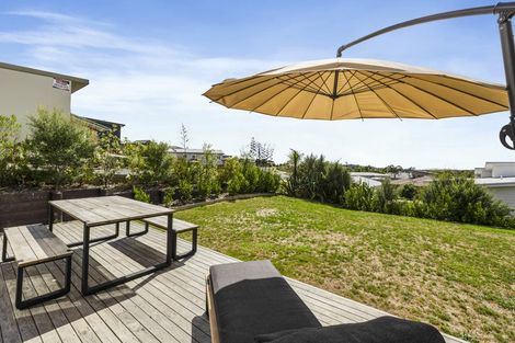 Photo of property in 28a Weka Street, Mangawhai, 0505