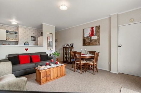 Photo of property in 5 Western Road, Otumoetai, Tauranga, 3110