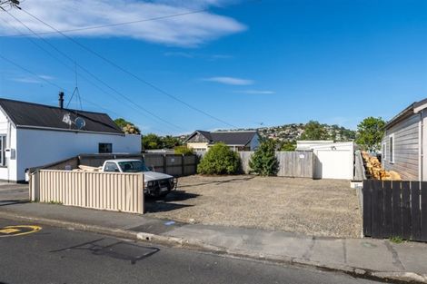 Photo of property in 16 Bradshaw Street, South Dunedin, Dunedin, 9012