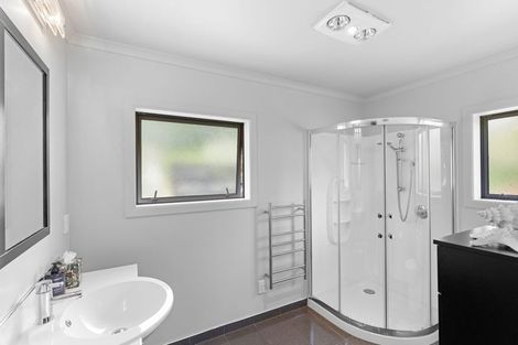 Photo of property in 9 Tunbridge Wells, Ohau, Levin, 5570