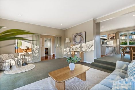 Photo of property in 12 Suncrest Drive, West Harbour, Auckland, 0618