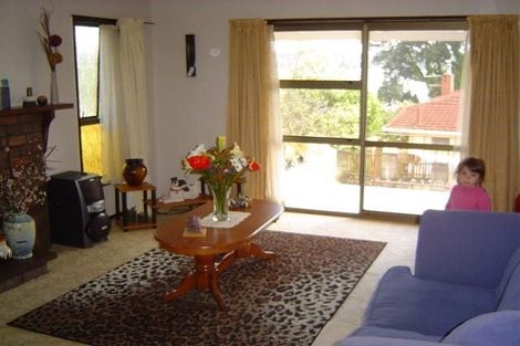 Photo of property in 11b Kiwi Esplanade, Mangere Bridge, Auckland, 2022