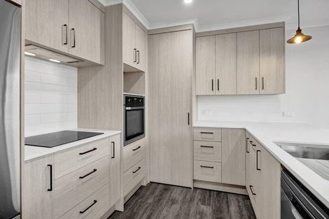 Photo of property in 30a Hunter Street, Hawera, 4610