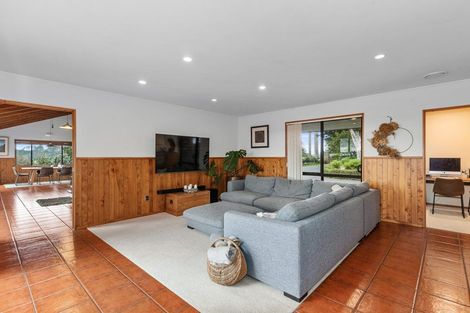 Photo of property in 18 Pataua Road North, Whareora, Whangarei, 0175