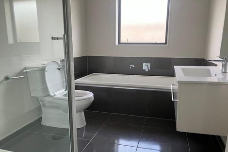 Photo of property in 5 Rossall Crescent, Rolleston, 7615