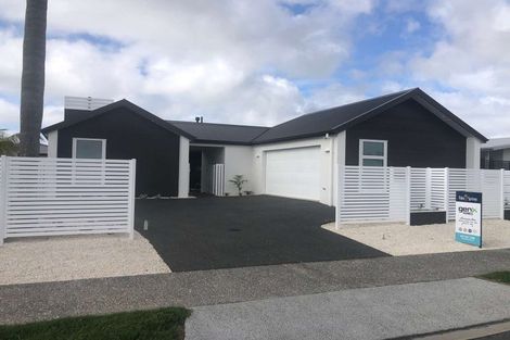Photo of property in 8 Montiicola Drive, Papamoa Beach, Papamoa, 3118