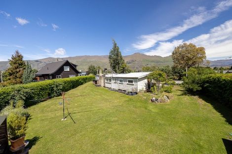 Photo of property in 97 Beacon Point Road, Wanaka, 9305