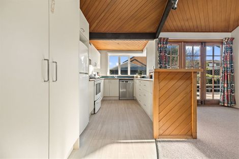 Photo of property in 1/37 Garreg Road, Fendalton, Christchurch, 8052