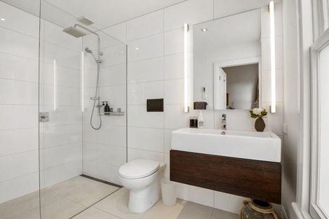 Photo of property in 26 Norwood Road, Bayswater, Auckland, 0622