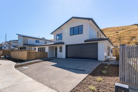 Photo of property in 48 Rochdale Drive, Churton Park, Wellington, 6037