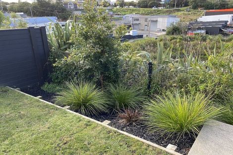 Photo of property in 22 Taitonga Lane, Stanmore Bay, Whangaparaoa, 0932