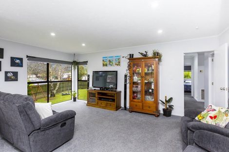 Photo of property in 3 Topaz Street, Birchville, Upper Hutt, 5018