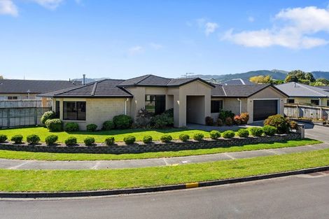 Photo of property in 7 Datum Way, Paraparaumu, 5032