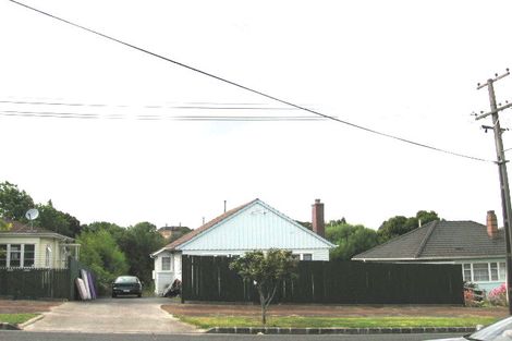 Photo of property in 30 Montrose Street, Point Chevalier, Auckland, 1022