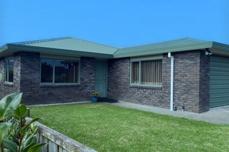 Photo of property in 13 Tasman Street, Opunake, 4616
