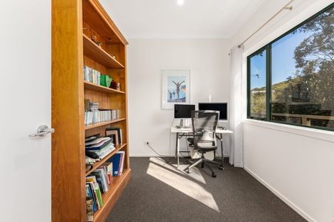 Photo of property in 1142 Paekakariki Hill Road, Paekakariki Hill, Porirua, 5381