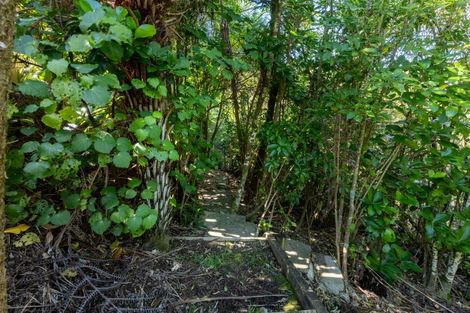 Photo of property in 10 Oliver Twist Avenue, Mellons Bay, Auckland, 2014