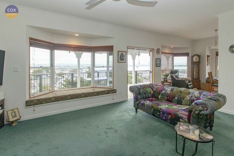 Photo of property in 23 Denholm Road, Hospital Hill, Napier, 4110