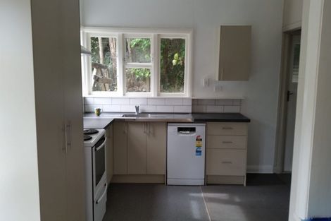 Photo of property in 16 Moffitt Street, Vogeltown, Wellington, 6021