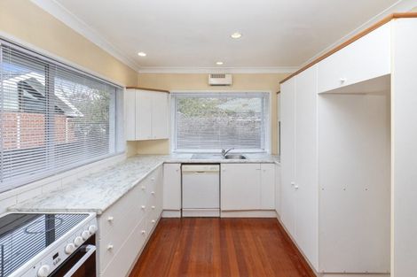Photo of property in 1/215 Memorial Avenue, Burnside, Christchurch, 8053