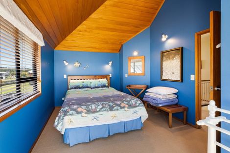Photo of property in 125 Captain Cook Road, Cooks Beach, Whitianga, 3591