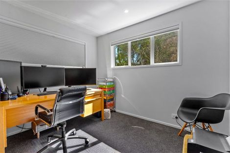 Photo of property in 32a Sandown Road, Rothesay Bay, Auckland, 0630
