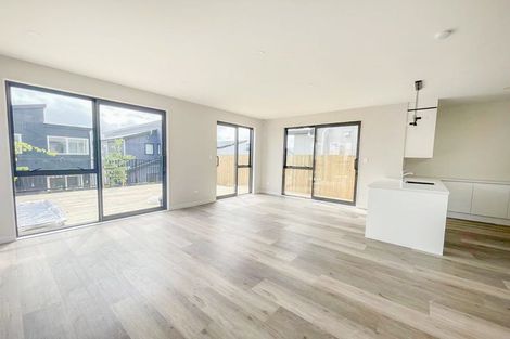 Photo of property in 20 Pohewa Road, Silverdale, 0932