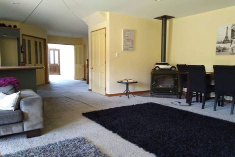 Photo of property in 52 Blue Gum Place, New Brighton, Christchurch, 8083