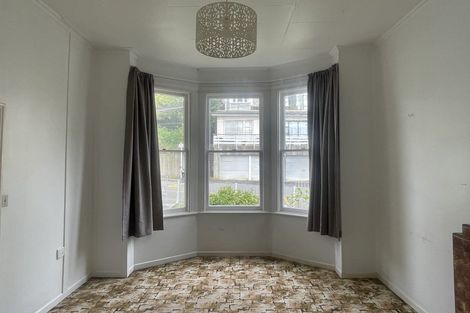 Photo of property in 19 Myrtle Crescent, Mount Cook, Wellington, 6021