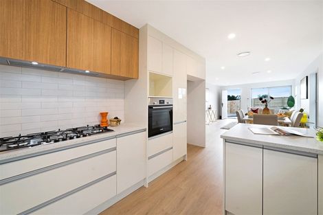 Photo of property in 240b Whitney Street, Blockhouse Bay, Auckland, 0600