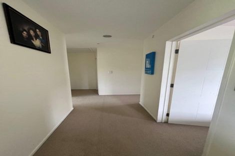 Photo of property in 125a Millbrook Road, Sunnyvale, Auckland, 0612