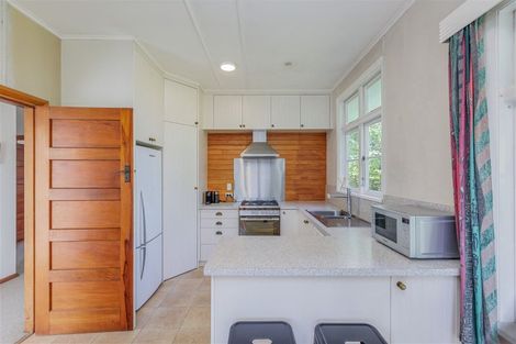 Photo of property in 2 Lansdowne Crescent, Lansdowne, Masterton, 5810