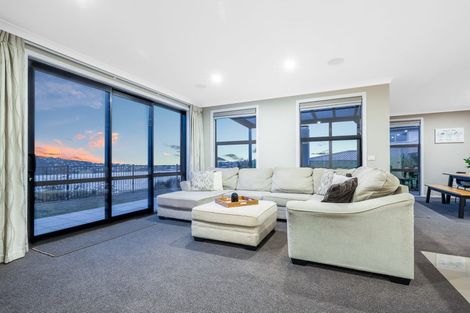 Photo of property in 34 Waitaria Terrace, Aotea, Porirua, 5024