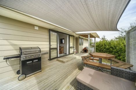 Photo of property in 19 Mcleavey Drive, Kelvin Grove, Palmerston North, 4414