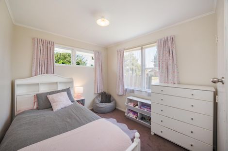 Photo of property in 14 Motuoapa Place, Kelvin Grove, Palmerston North, 4414