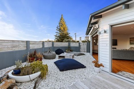 Photo of property in 1/26 Manly Esplanade, Browns Bay, Auckland, 0630