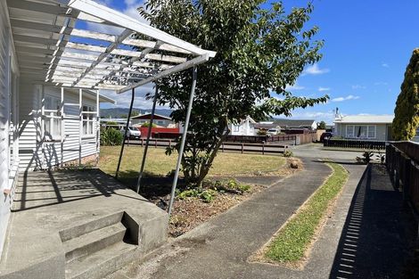 Photo of property in 7 Ross Street, Levin, 5510