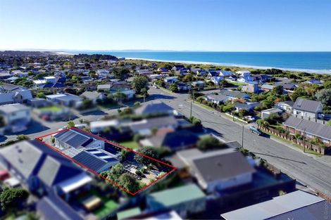 Photo of property in 41 Effingham Street, North New Brighton, Christchurch, 8083