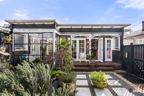 Photo of property in 12 Collins Street, Petone, Lower Hutt, 5012