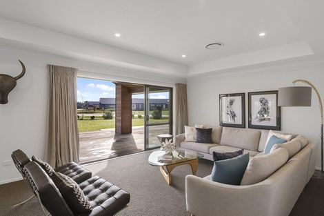 Photo of property in 14 Kingsdowne Drive, West Melton, 7618