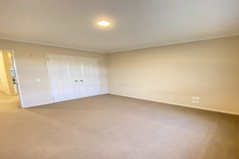 Photo of property in 7 Seresin Crescent, Flat Bush, Auckland, 2016