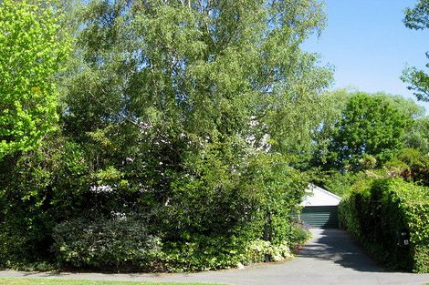 Photo of property in 23 Westburn Terrace, Burnside, Christchurch, 8041