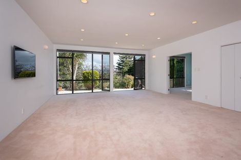 Photo of property in 65 Nevay Road, Miramar, Wellington, 6022