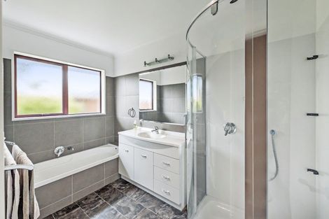 Photo of property in 92 Acacia Avenue, Rangiora, 7400