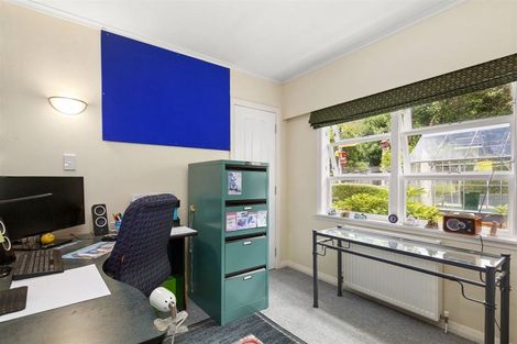 Photo of property in 39 Sunrise Boulevard, Tawa, Wellington, 5028