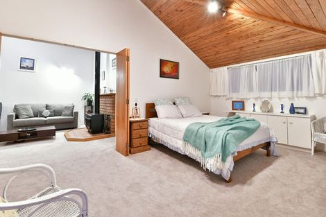 Photo of property in 56a Swann Beach Road, Stanmore Bay, Whangaparaoa, 0932