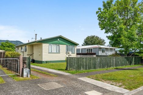 Photo of property in 18 Runuku Grove, Turangi, 3334