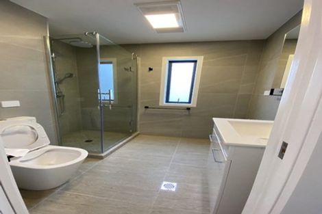 Photo of property in 840 East Coast Road, Oteha, Auckland, 0630