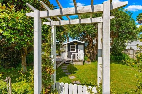 Photo of property in 11d Trinidad Road, Sunnynook, Auckland, 0620